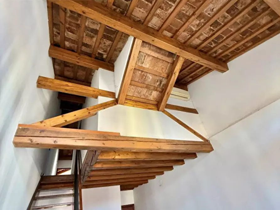 Immagine 5 di Appartamento in vendita  in Piazza dei Signori a Vicenza