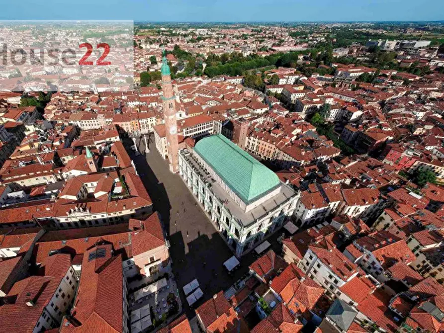 Immagine 27 di Appartamento in vendita  in Piazza dei Signori a Vicenza