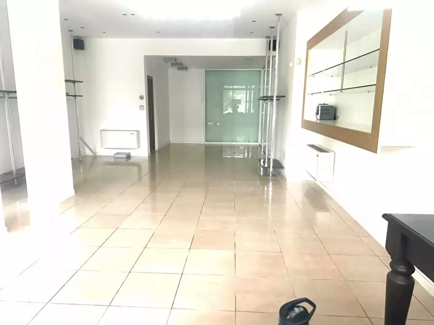 Immagine 4 di Negozio in affitto  in Via Roma a Vigodarzere