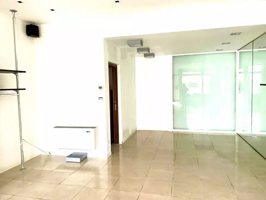 Immagine 5 di Negozio in affitto  in Via Roma a Vigodarzere