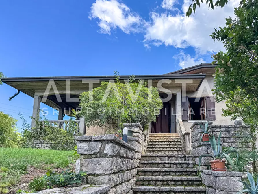 Immagine 3 di Villa in vendita  in Via Case Nuove a Bedizzole