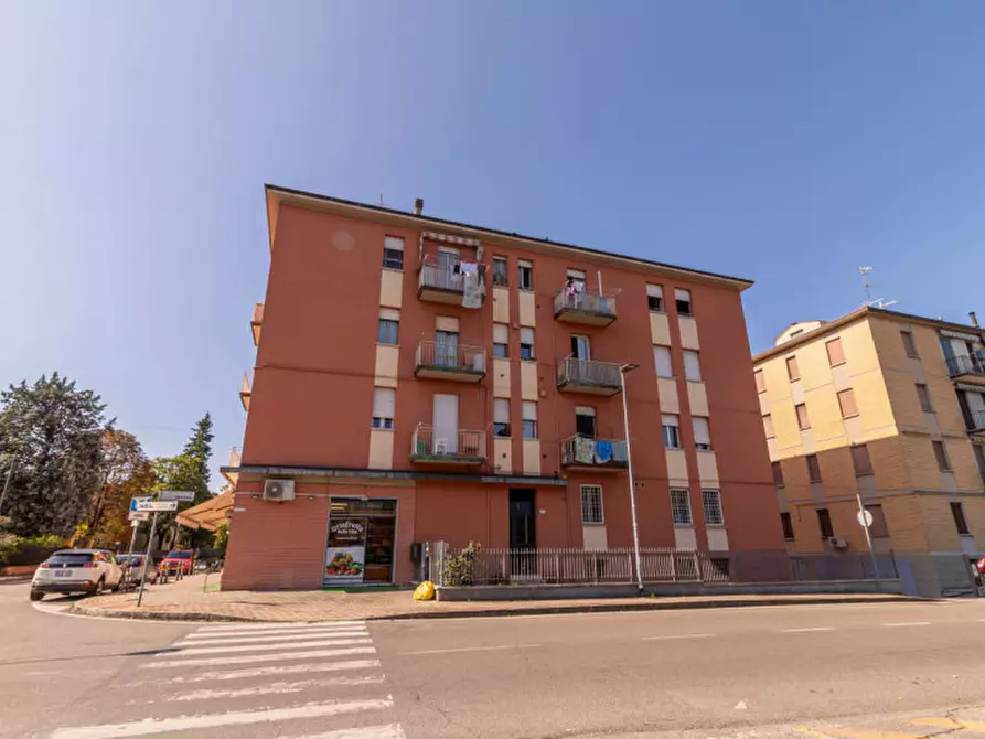 Immagine 19 di Appartamento in vendita  in Via Isonzo a Casalecchio Di Reno