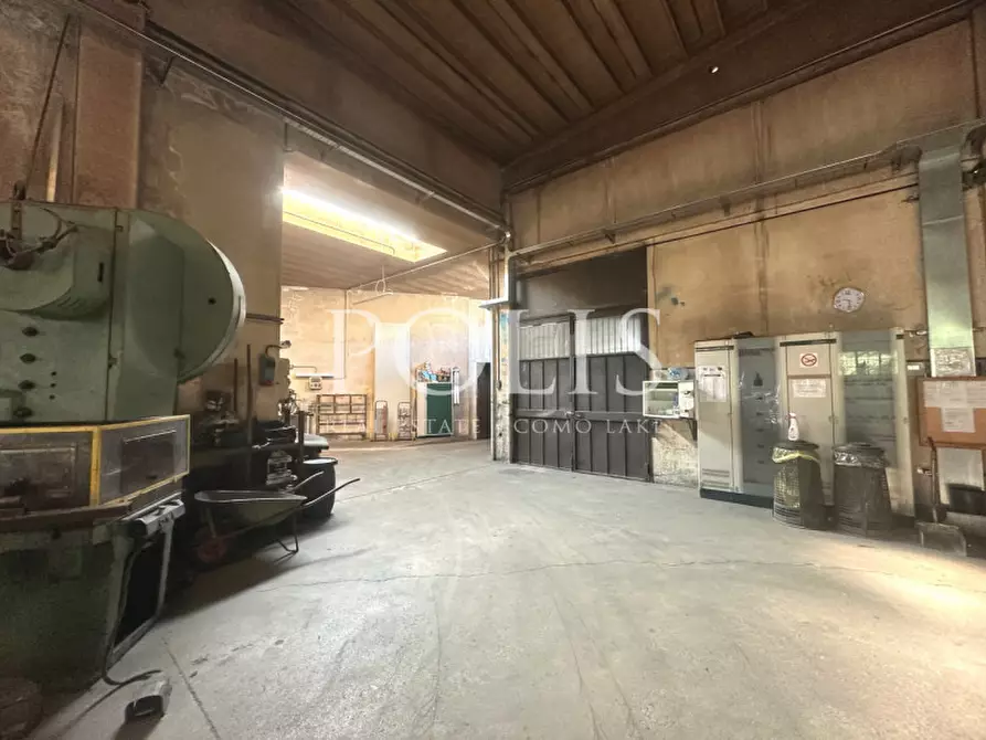 Immagine 17 di Capannone industriale in vendita  in via Ortigara a Como