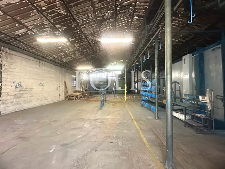 Immagine 18 di Capannone industriale in vendita  in via Ortigara a Como
