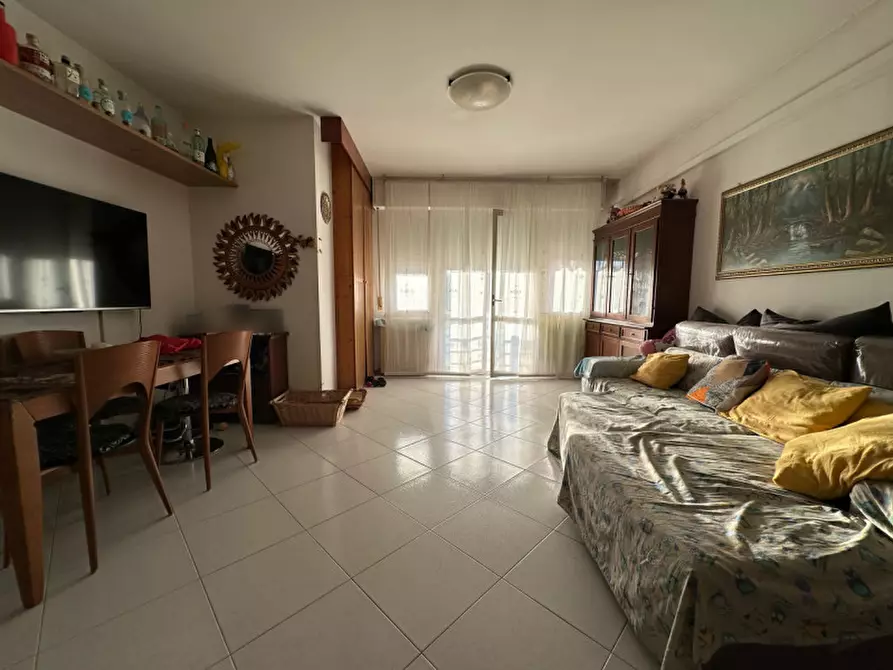 Immagine 1 di Appartamento in vendita  a Senigallia