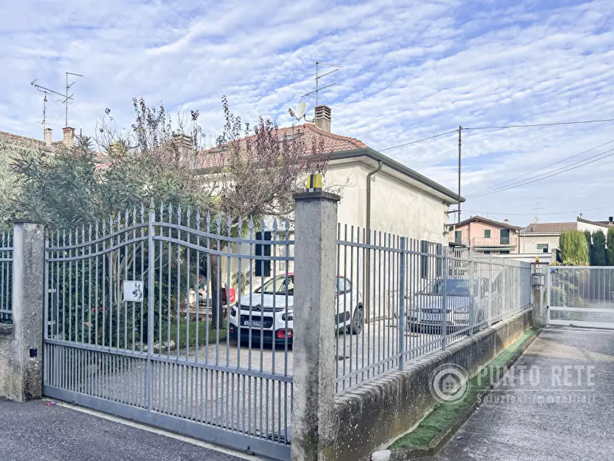 Immagine 36 di Casa indipendente in vendita  in Via Giosuè Carducci a Vigasio