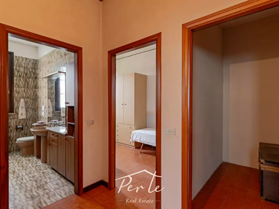 Immagine 23 di Villa in vendita  in Via Giulio Pastore 29 a Curtatone