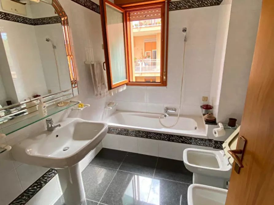 Immagine 19 di Appartamento in vendita  in VIALE EUROPA 151 a Villabate