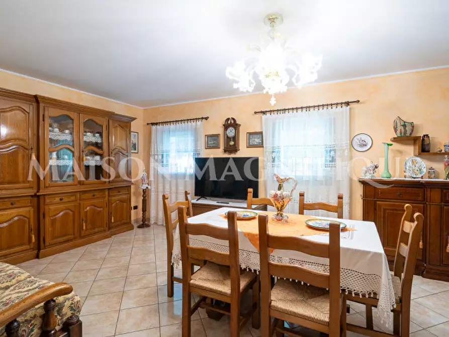 Immagine 20 di Villa in vendita  in Via Viazza a Riva Del Po