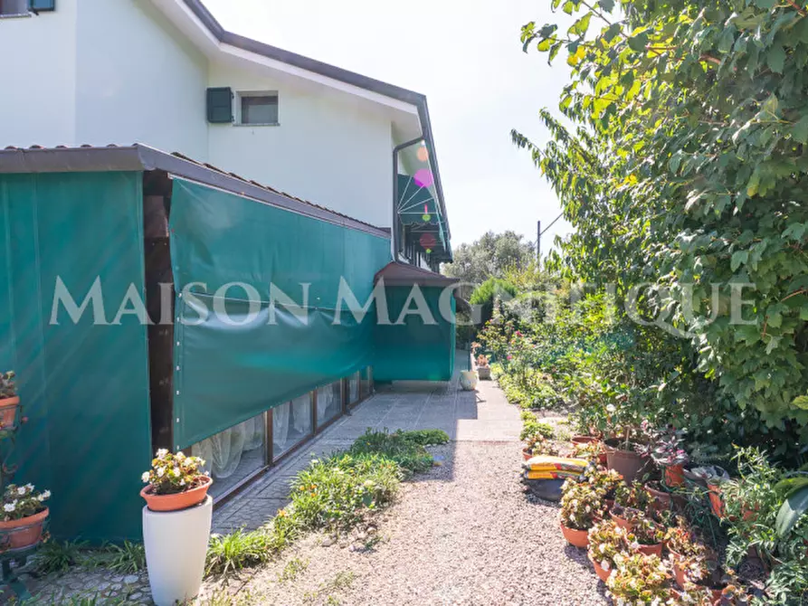 Immagine 57 di Villa in vendita  in Via Viazza a Riva Del Po