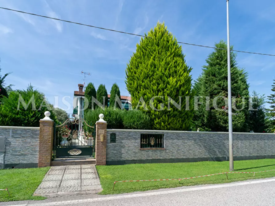 Immagine 70 di Villa in vendita  in Via Viazza a Riva Del Po