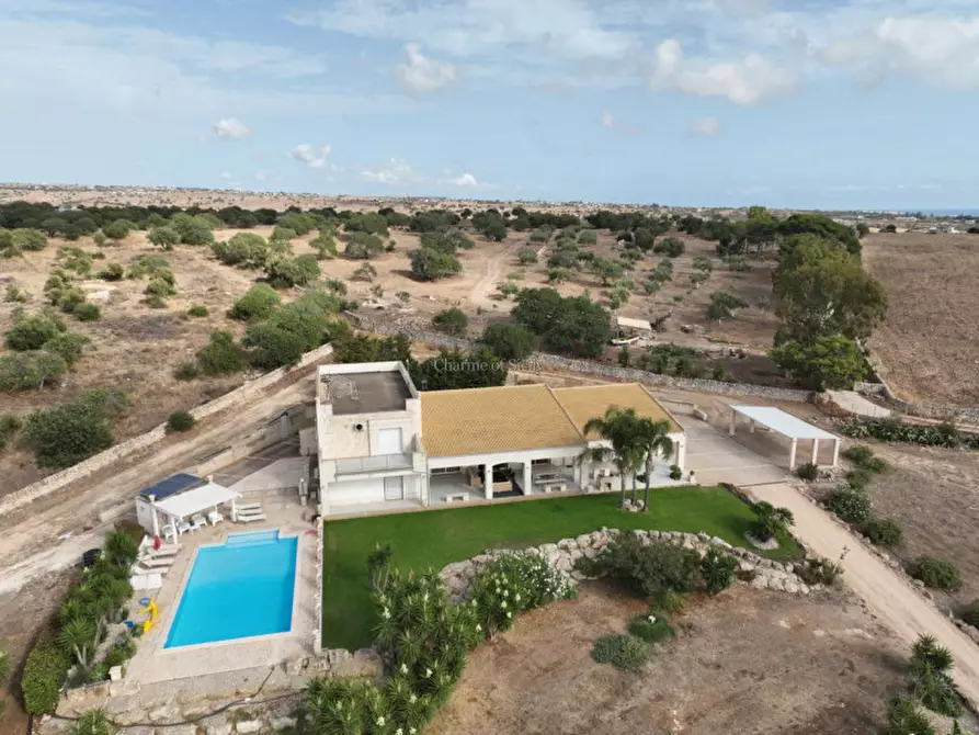 Immagine 23 di Villa in vendita  in Contrada Cozzo Cappello a Ragusa