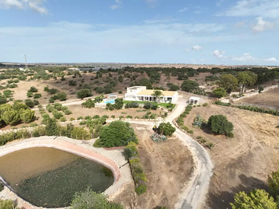 Immagine 26 di Villa in vendita  in Contrada Cozzo Cappello a Ragusa