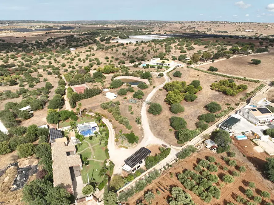 Immagine 27 di Villa in vendita  in Contrada Cozzo Cappello a Ragusa