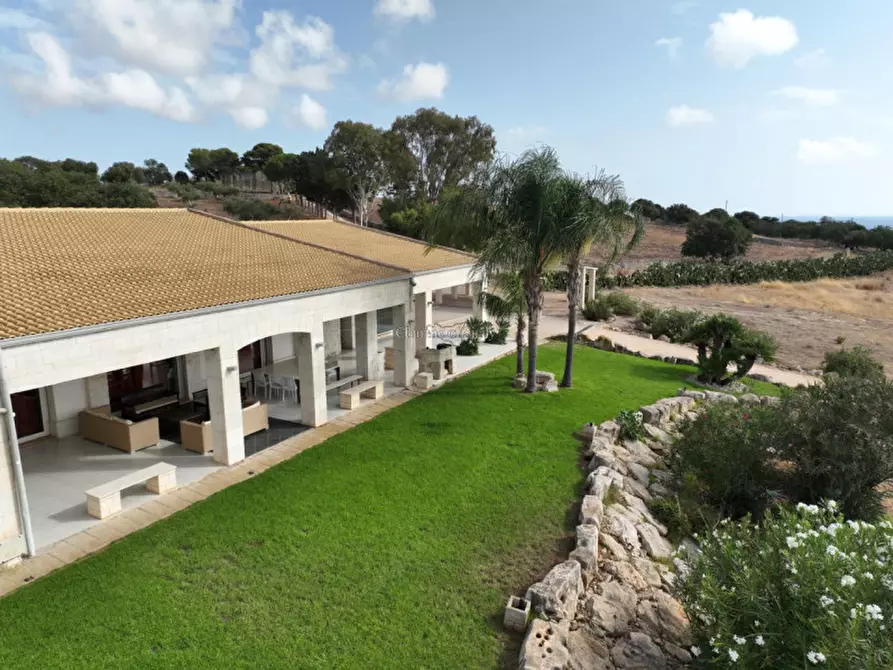Immagine 31 di Villa in vendita  in Contrada Cozzo Cappello a Ragusa