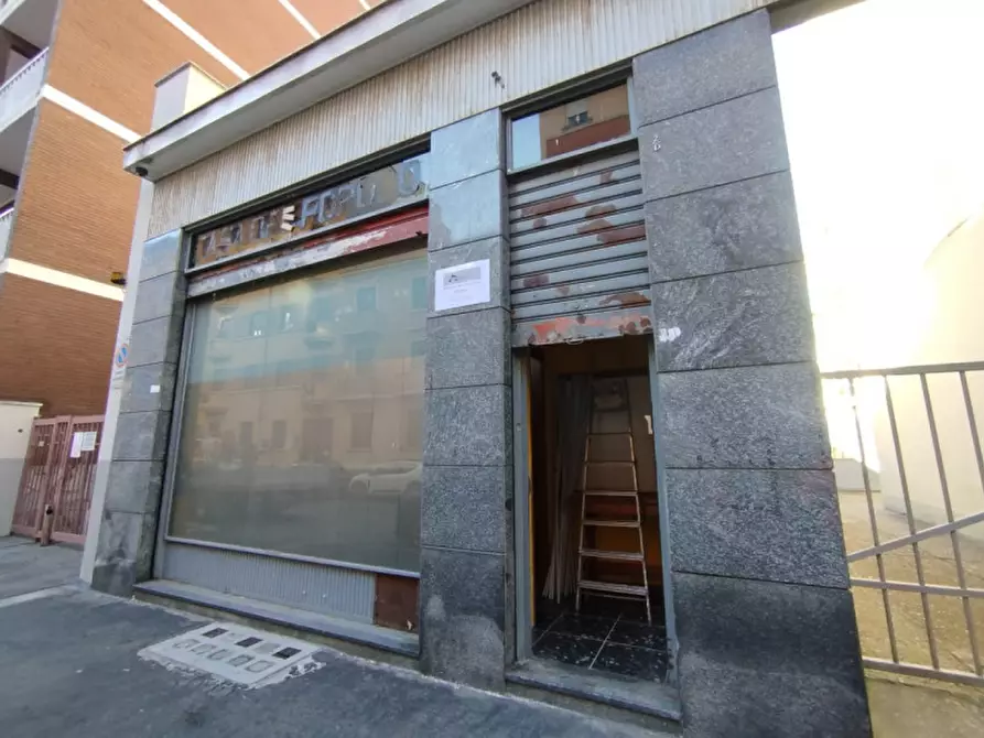 Immagine 2 di Negozio in affitto  in Via Domenico Tibone 2/D a Torino