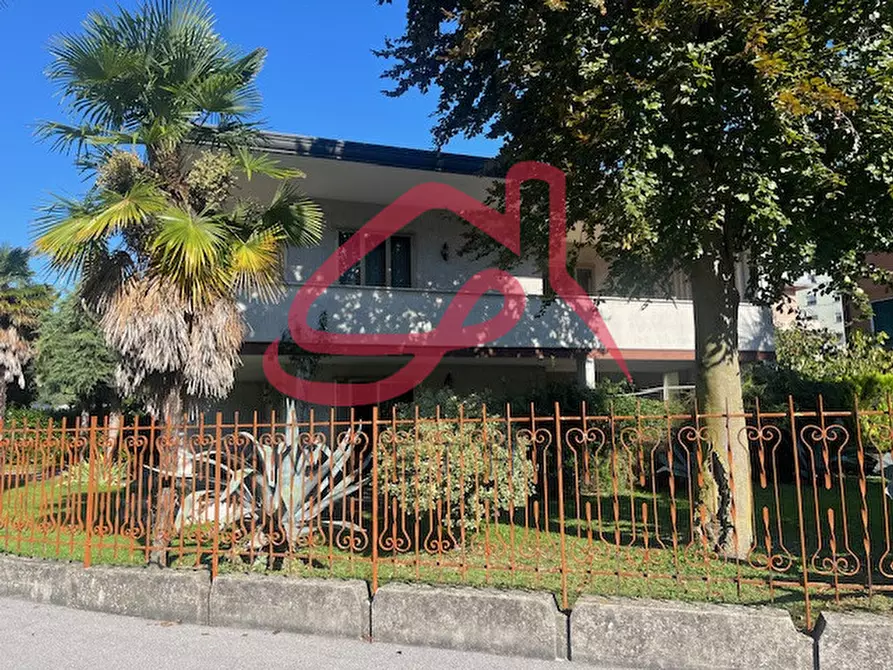 Immagine 2 di Casa indipendente in vendita  in Via Orlando Galante a Padova