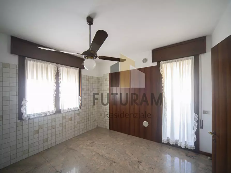 Immagine 15 di Appartamento in vendita  a Torri Di Quartesolo