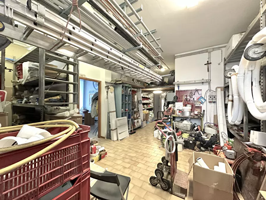 Immagine 8 di Negozio in vendita  in VIA SAN VALENTINO a Dolo