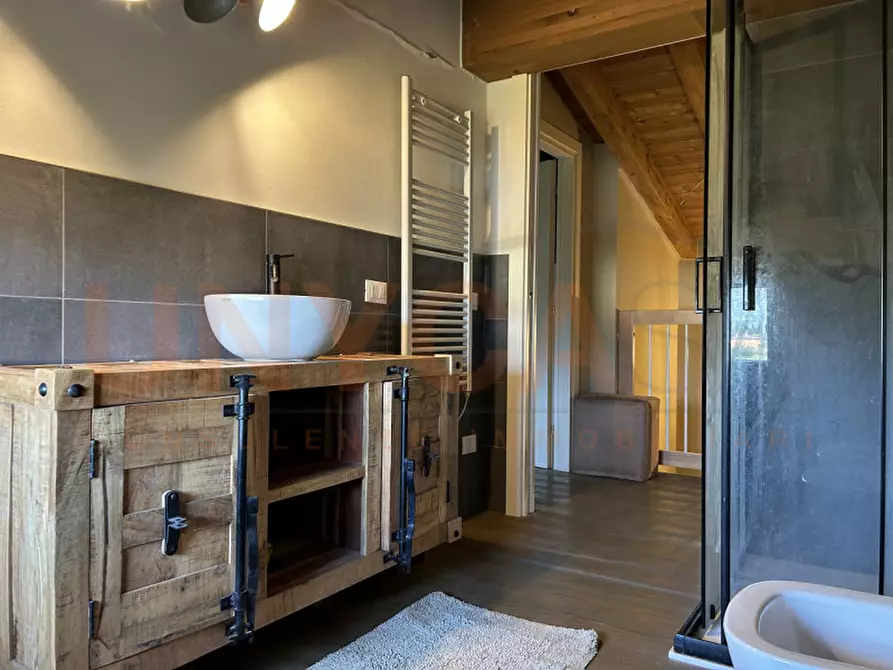 Immagine 10 di Villetta a schiera in vendita  in Via Chiesa a Nanto