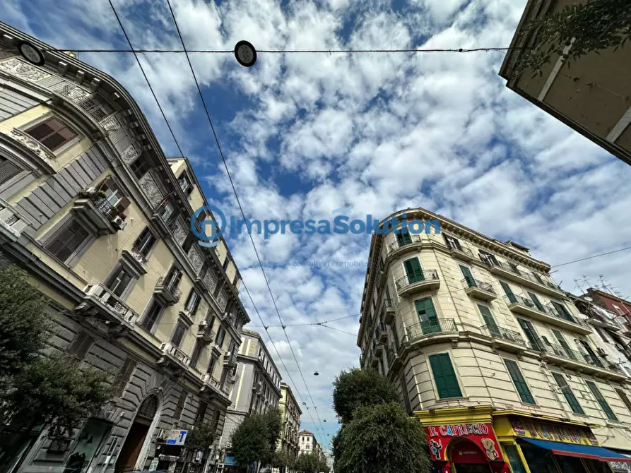 Immagine 4 di Negozio in vendita  in Corso Giuseppe Garibaldi a Napoli