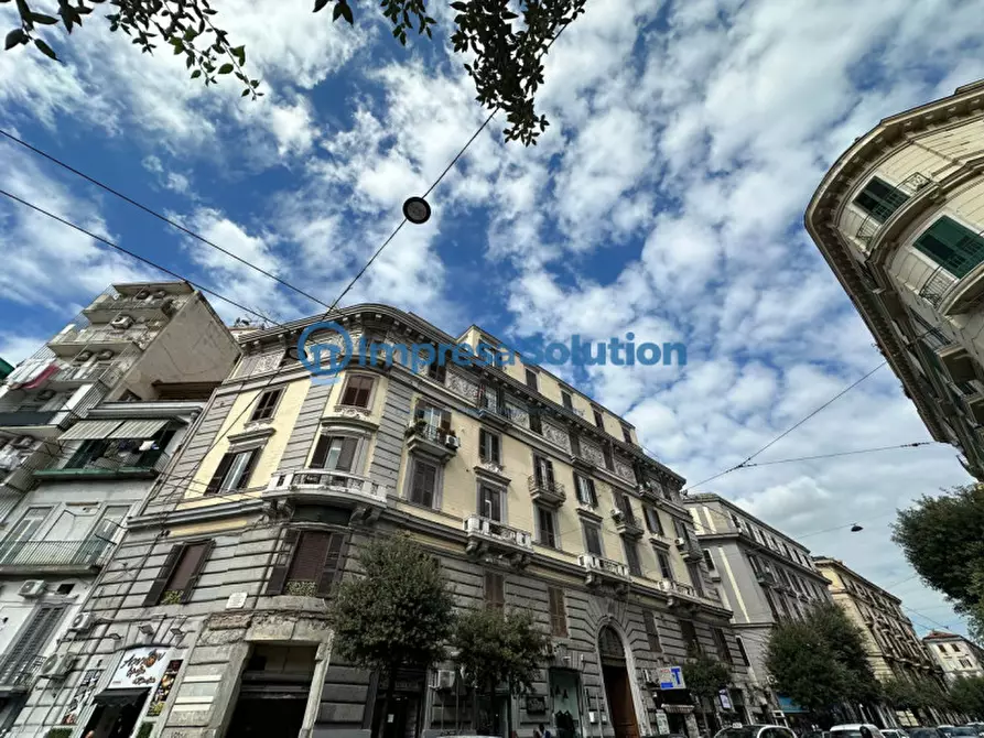 Immagine 6 di Negozio in vendita  in Corso Giuseppe Garibaldi a Napoli