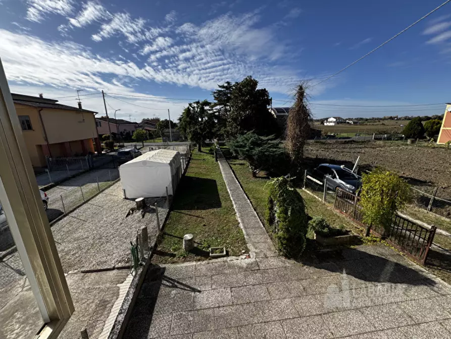 Immagine 13 di Villetta a schiera in vendita  in Via Arioste 1137 a Bagnolo Di Po