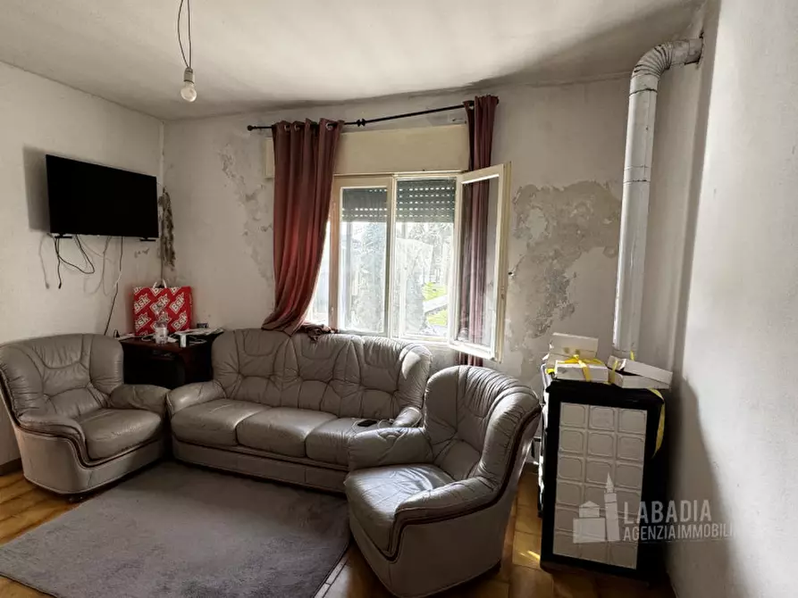 Immagine 39 di Villetta a schiera in vendita  in Via Arioste 1137 a Bagnolo Di Po