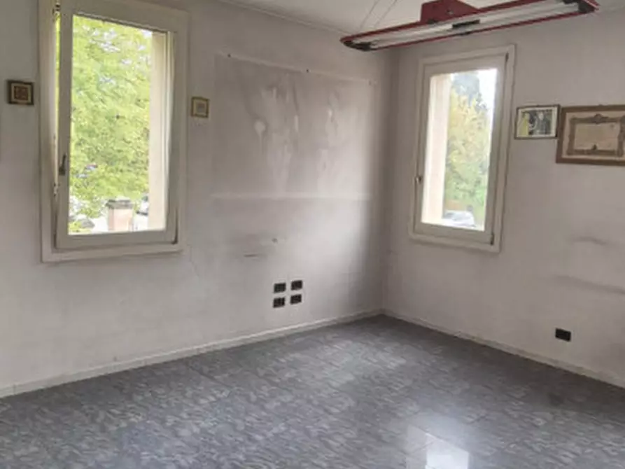 Immagine 10 di Appartamento in vendita  in San Prospero a Parma