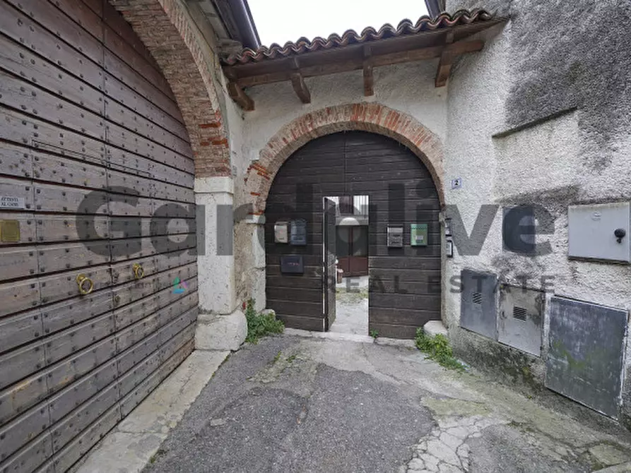 Immagine 3 di Rustico / casale in vendita  in Via San Vincenzo, 12 a Puegnago Sul Garda