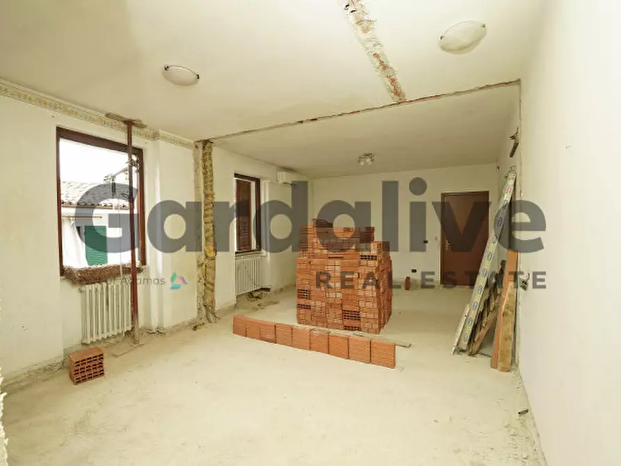 Immagine 10 di Rustico / casale in vendita  in Via San Vincenzo, 12 a Puegnago Sul Garda