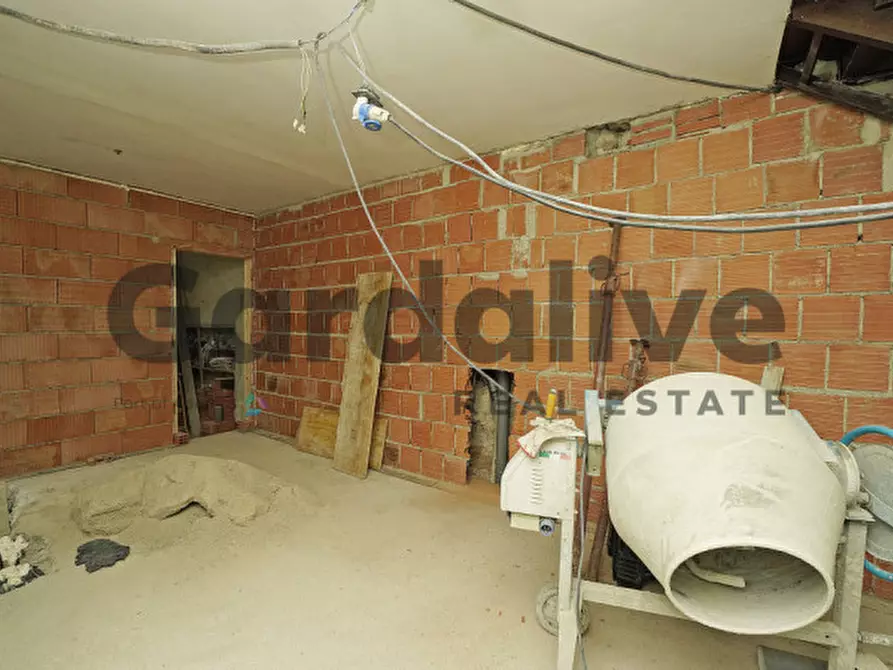 Immagine 11 di Rustico / casale in vendita  in Via San Vincenzo, 12 a Puegnago Sul Garda