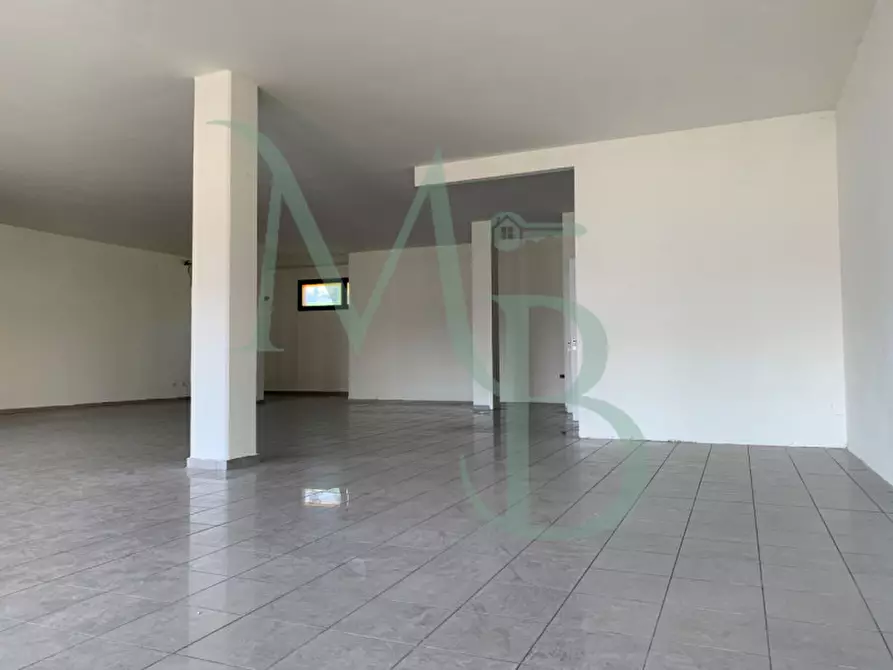 Immagine 10 di Negozio in affitto  in Via Armando Diaz a Vigonza