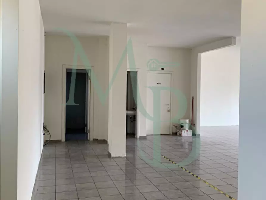 Immagine 13 di Negozio in affitto  in Via Armando Diaz a Vigonza