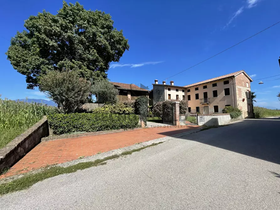 Immagine 1 di Rustico / casale in vendita  in via martinè a Malo