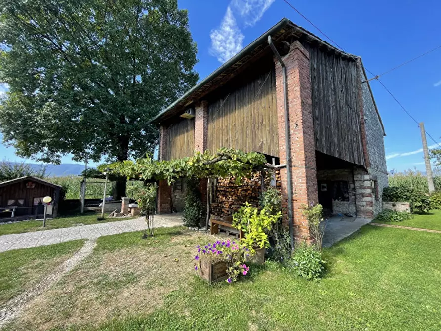 Immagine 7 di Rustico / casale in vendita  in via martinè a Malo