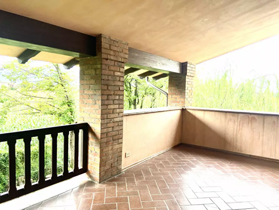 Immagine 13 di Rustico / casale in vendita  in via martinè a Malo