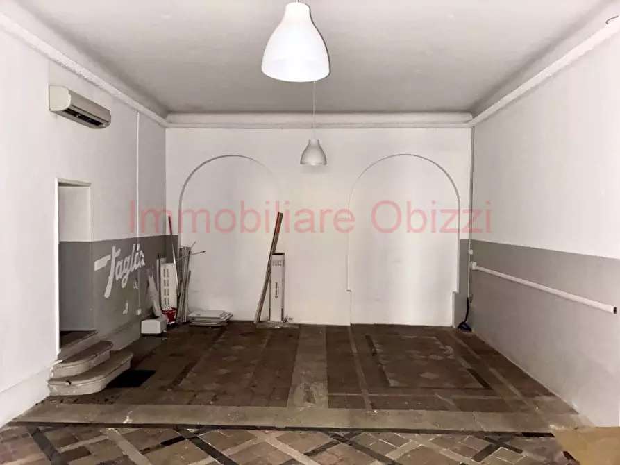 Immagine 8 di Negozio in affitto  in Via Altinate a Padova