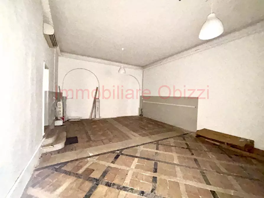 Immagine 9 di Negozio in affitto  in Via Altinate a Padova