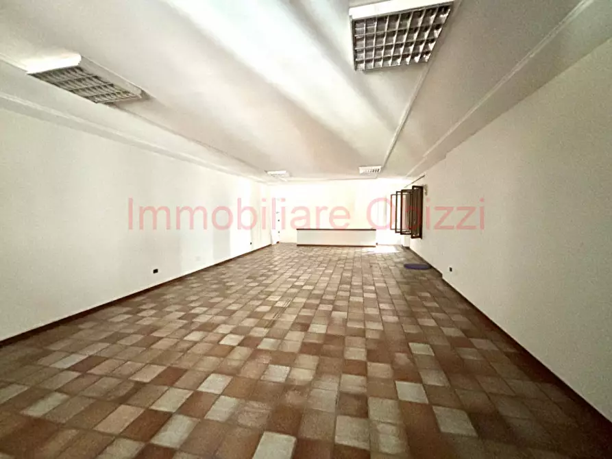 Immagine 4 di Negozio in affitto  in Via Altinate a Padova