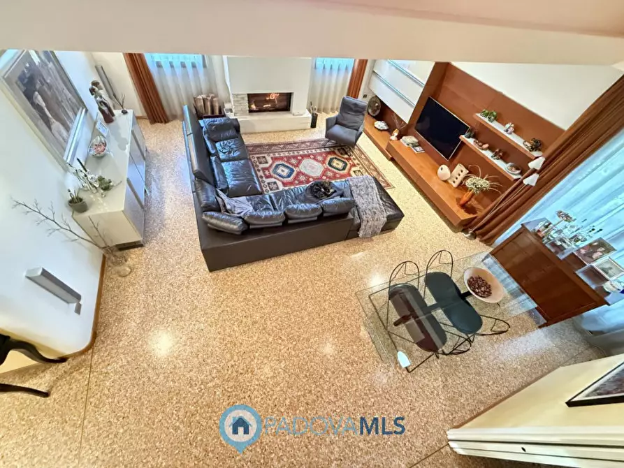 Immagine 1 di Villa in vendita  in Via Vittorio a Ponso