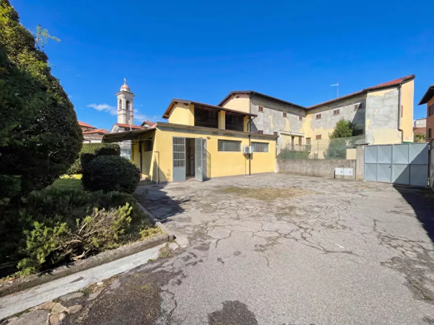 Immagine 1 di Casa indipendente in vendita  a Azzano San Paolo