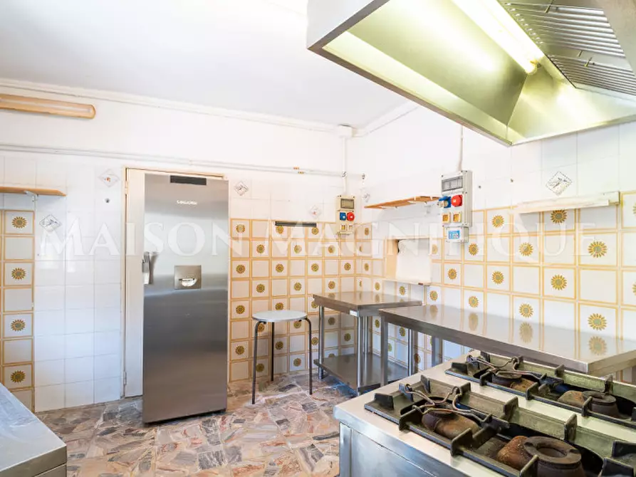Immagine 15 di Attività commerciale in vendita  in Piazza Vittorio Veneto 1 a Mesola