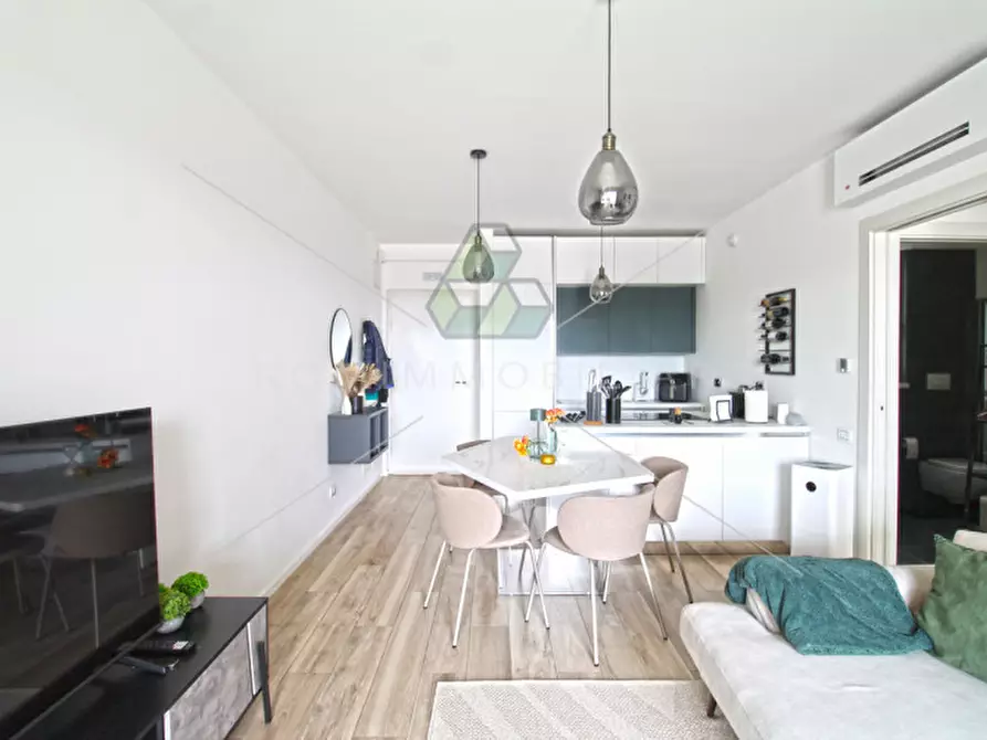 Immagine 3 di Appartamento in vendita  in Via Montegallo a Roma