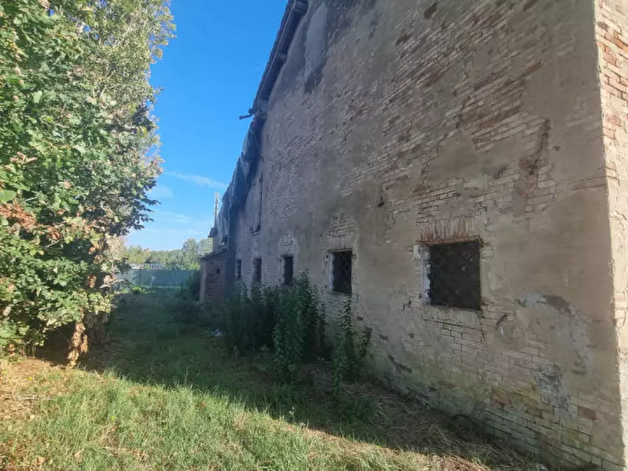 Immagine 5 di Rustico / casale in vendita  a Campogalliano