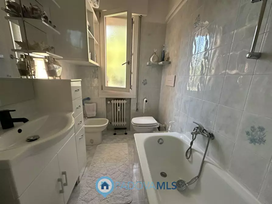 Immagine 23 di Appartamento in vendita  in VIA TONZIG a Padova