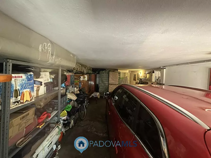 Immagine 30 di Appartamento in vendita  in VIA TONZIG a Padova