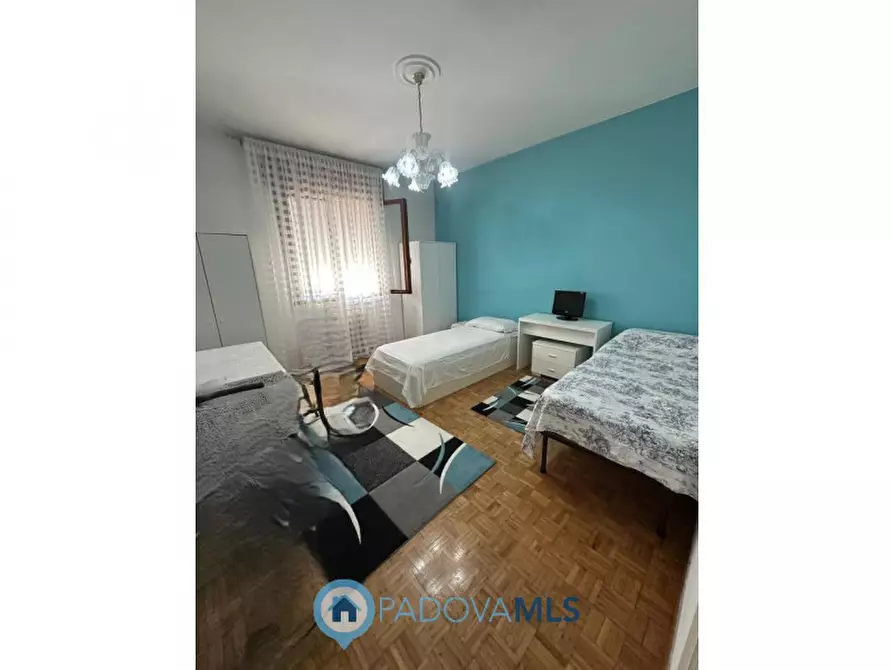 Immagine 33 di Appartamento in vendita  in VIA TONZIG a Padova