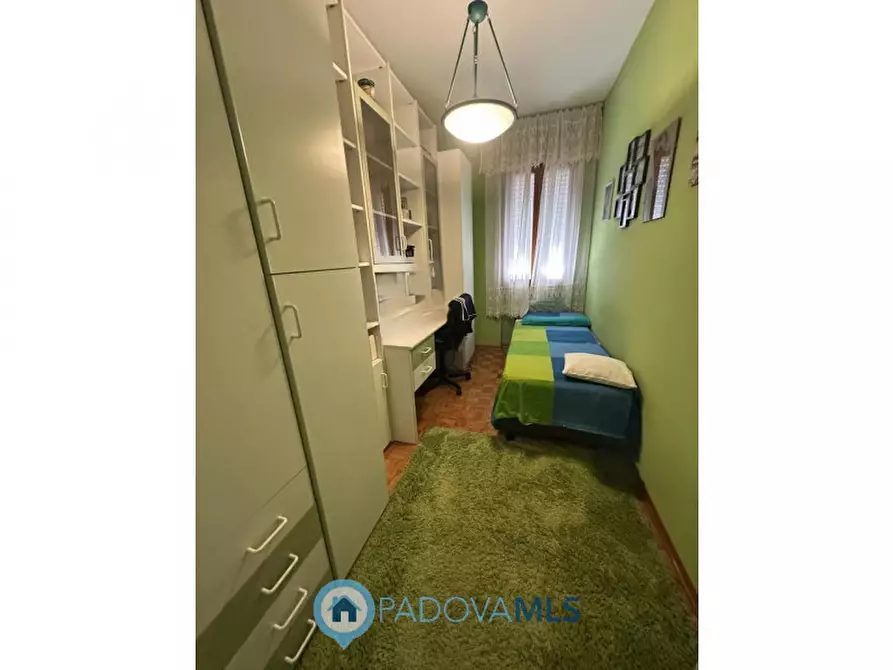 Immagine 40 di Appartamento in vendita  in VIA TONZIG a Padova