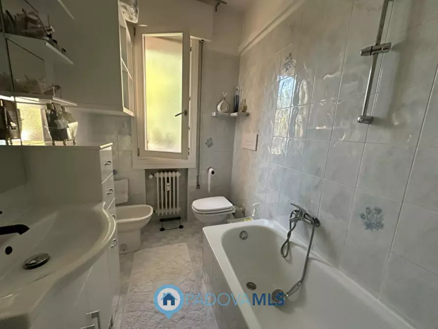 Immagine 42 di Appartamento in vendita  in VIA TONZIG a Padova